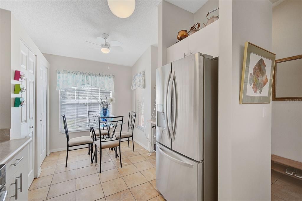 待售: $236,000 (2 贝兹, 2 浴室, 1193 平方英尺)