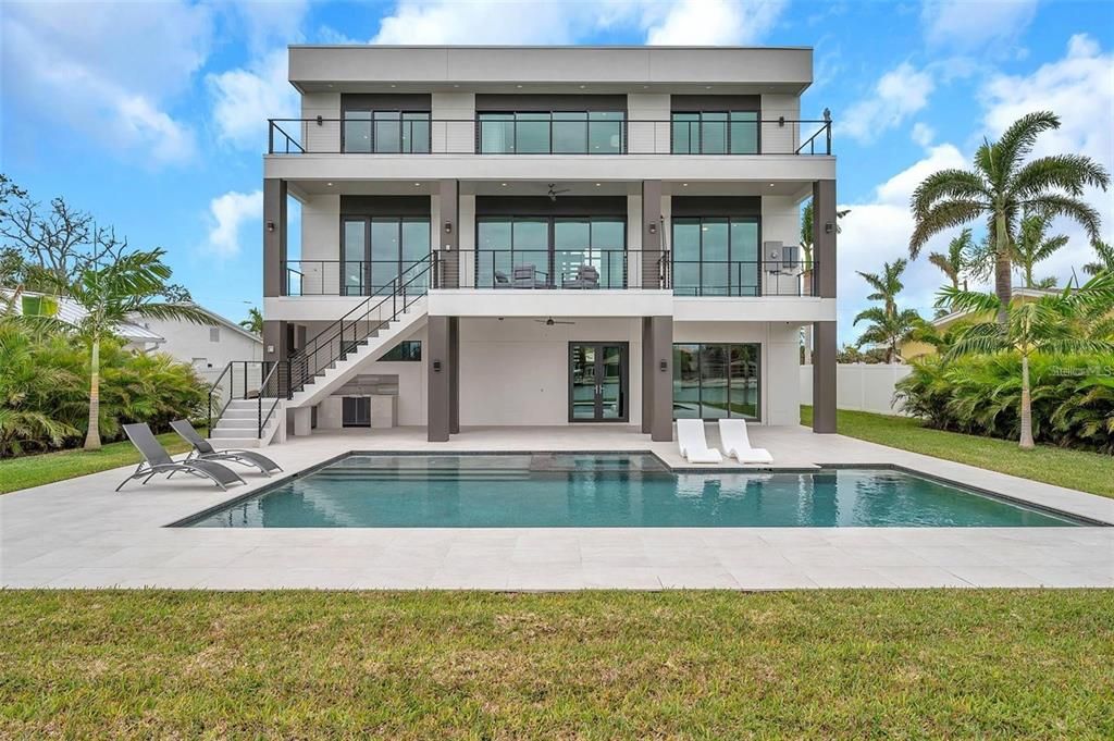 待售: $4,800,000 (6 贝兹, 4 浴室, 3926 平方英尺)