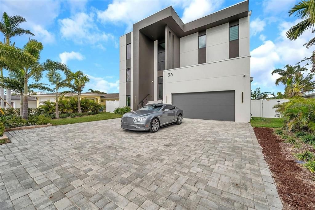 待售: $4,800,000 (6 贝兹, 4 浴室, 3926 平方英尺)