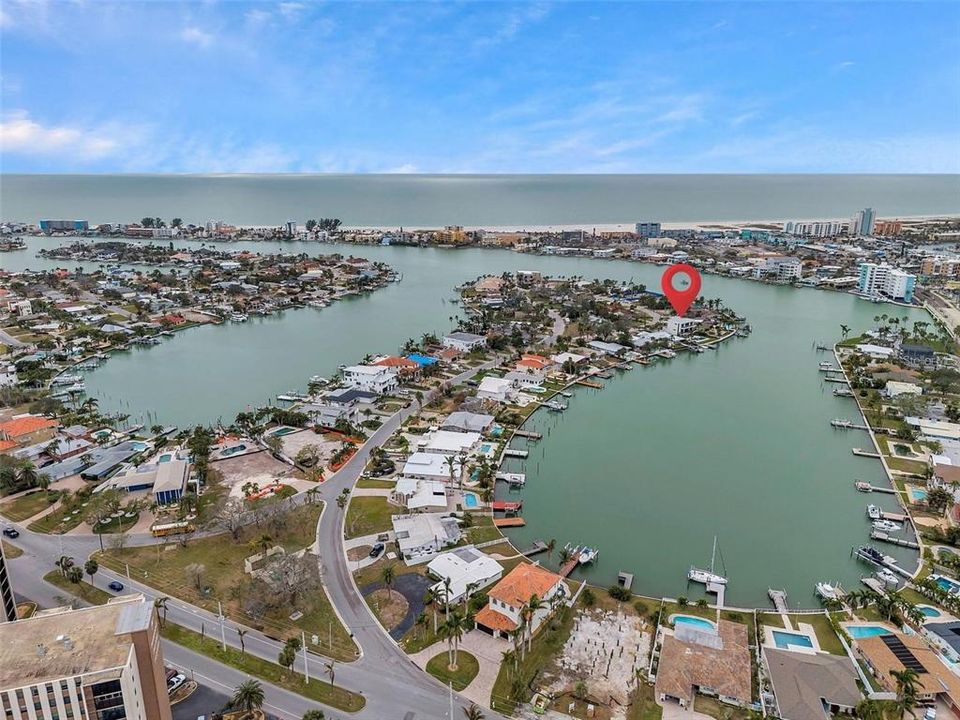 待售: $4,800,000 (6 贝兹, 4 浴室, 3926 平方英尺)