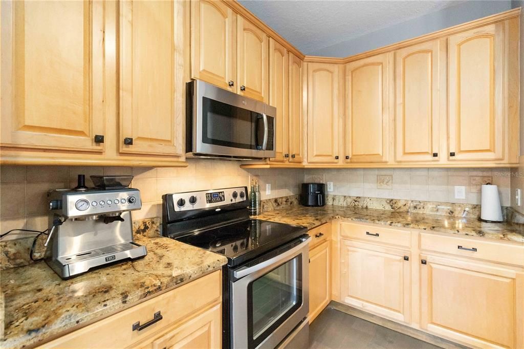 待售: $635,000 (4 贝兹, 3 浴室, 2476 平方英尺)