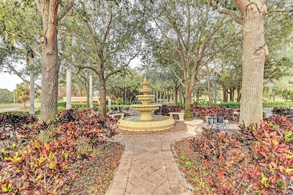 待售: $231,900 (1 贝兹, 1 浴室, 949 平方英尺)