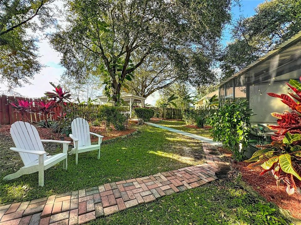 For Sale: $462,000 (4 beds, 2 baths, 1980 Square Feet)