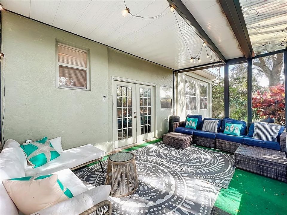 For Sale: $462,000 (4 beds, 2 baths, 1980 Square Feet)