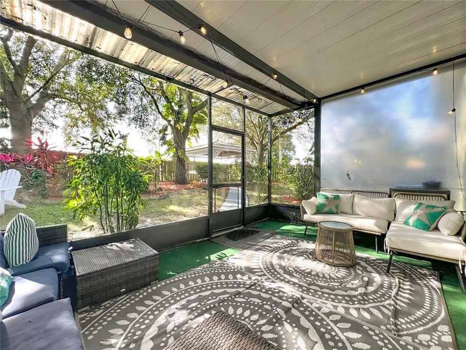 For Sale: $462,000 (4 beds, 2 baths, 1980 Square Feet)