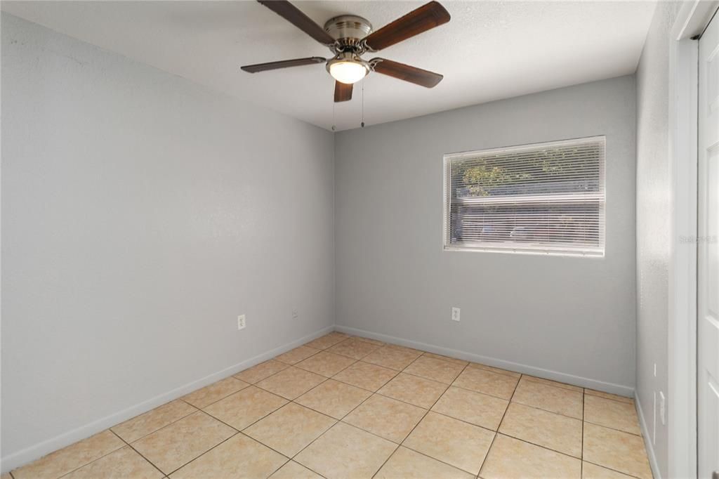 合同活跃: $290,000 (4 贝兹, 2 浴室, 1777 平方英尺)