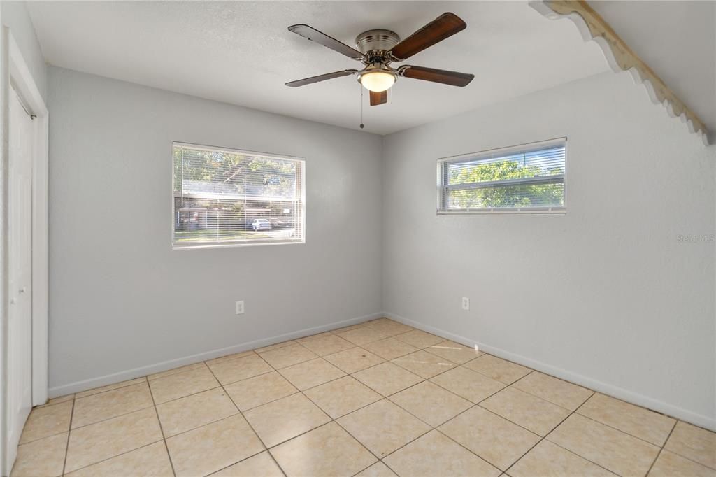 合同活跃: $290,000 (4 贝兹, 2 浴室, 1777 平方英尺)