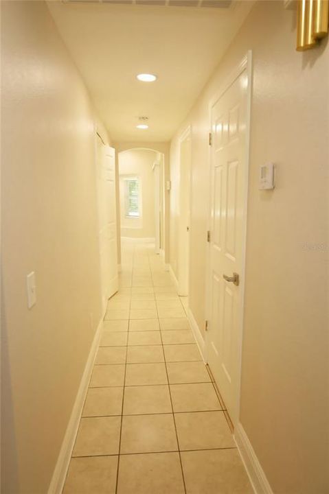 En Venta: $550,000 (4 camas, 2 baños, 2164 Pies cuadrados)