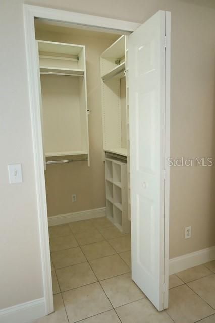 En Venta: $550,000 (4 camas, 2 baños, 2164 Pies cuadrados)