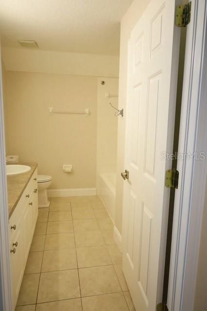 En Venta: $550,000 (4 camas, 2 baños, 2164 Pies cuadrados)