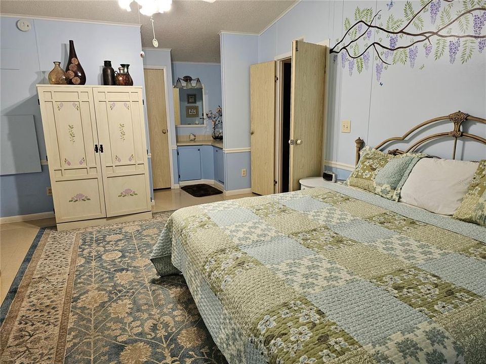 На продажу: $218,000 (2 спален, 2 ванн, 1040 Квадратных фут)