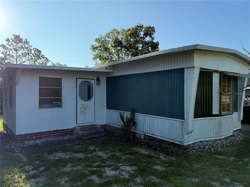 待售: $129,000 (2 贝兹, 2 浴室, 942 平方英尺)