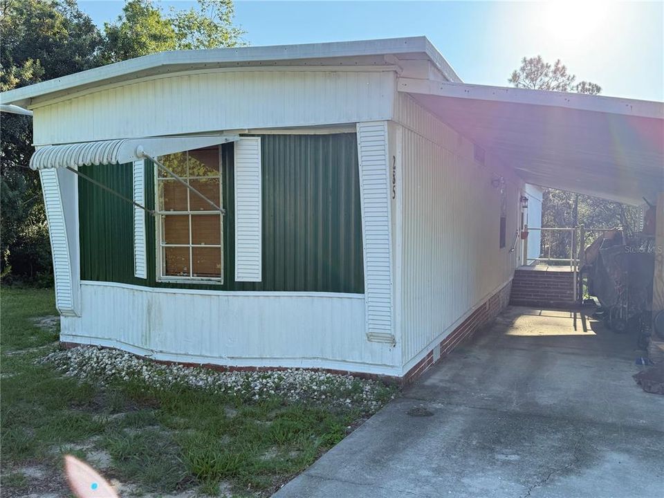 待售: $129,000 (2 贝兹, 2 浴室, 942 平方英尺)