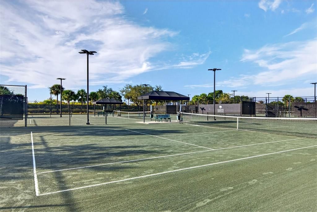 For Sale: $520,000 (3 beds, 2 baths, 1681 Square Feet)