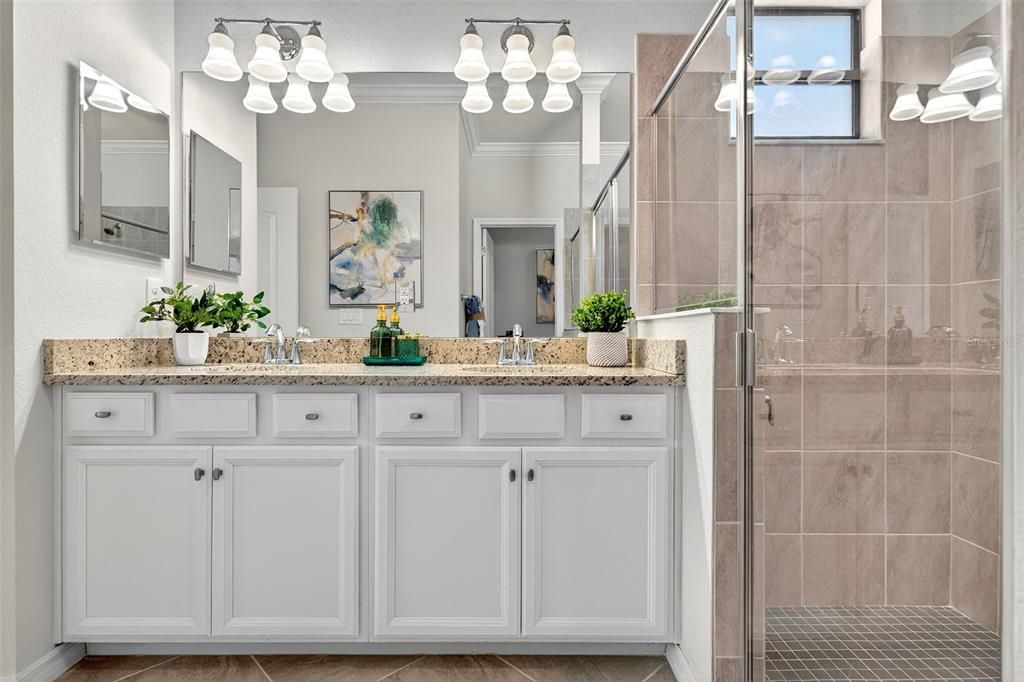 For Sale: $520,000 (3 beds, 2 baths, 1681 Square Feet)