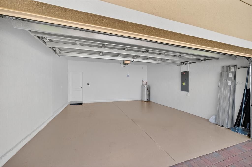 For Sale: $520,000 (3 beds, 2 baths, 1681 Square Feet)