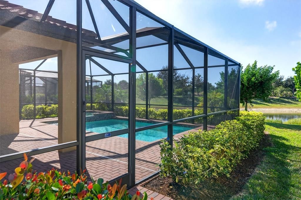 For Sale: $520,000 (3 beds, 2 baths, 1681 Square Feet)