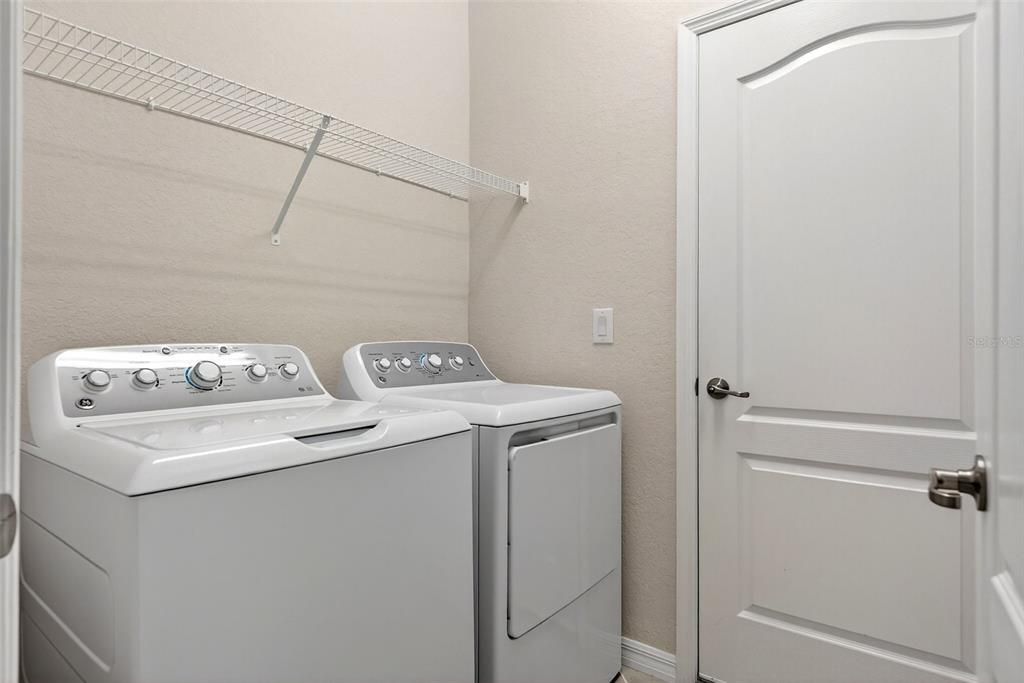 For Sale: $520,000 (3 beds, 2 baths, 1681 Square Feet)