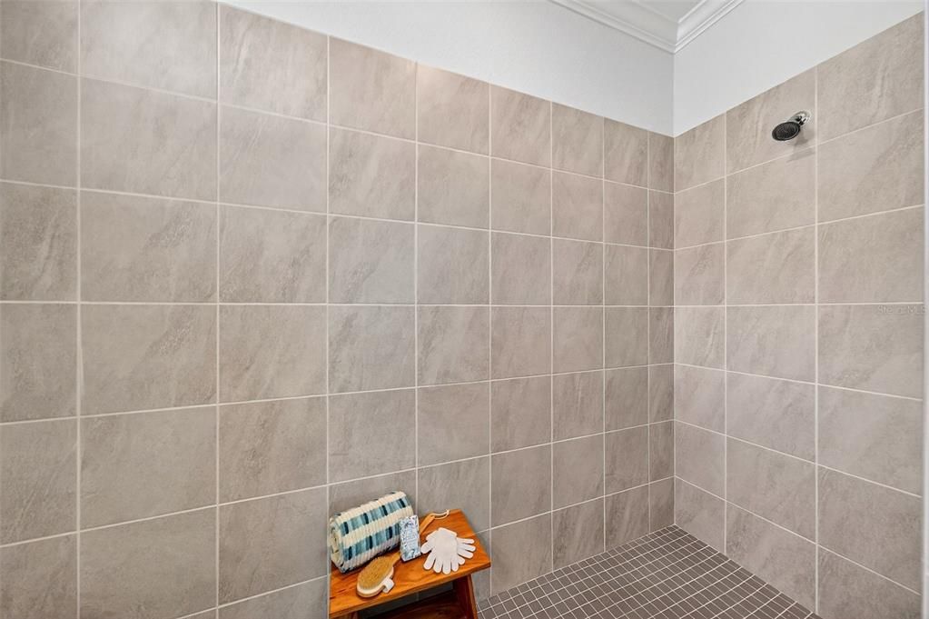 For Sale: $520,000 (3 beds, 2 baths, 1681 Square Feet)