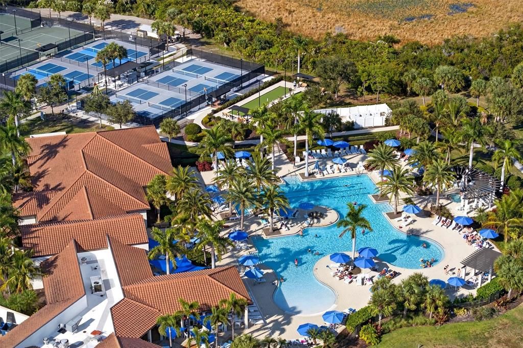 For Sale: $520,000 (3 beds, 2 baths, 1681 Square Feet)