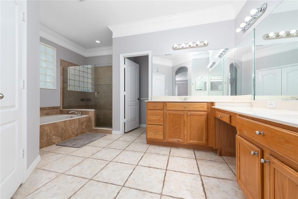 В аренду: $4,000 (5 спален, 3 ванн, 2935 Квадратных фут)