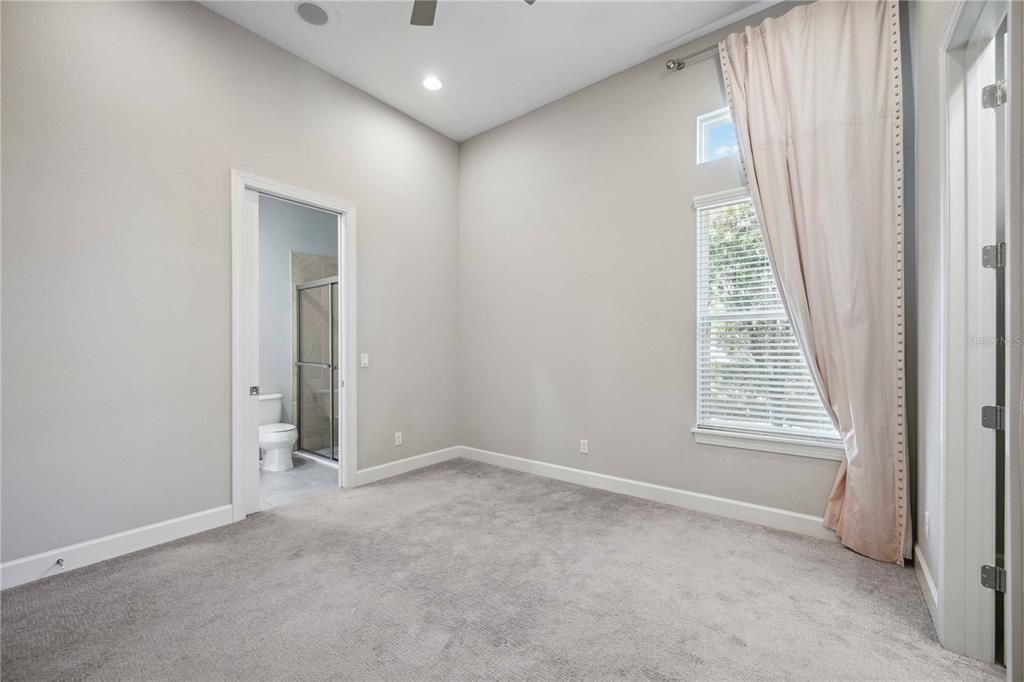 En Venta: $1,700,000 (4 camas, 4 baños, 4536 Pies cuadrados)