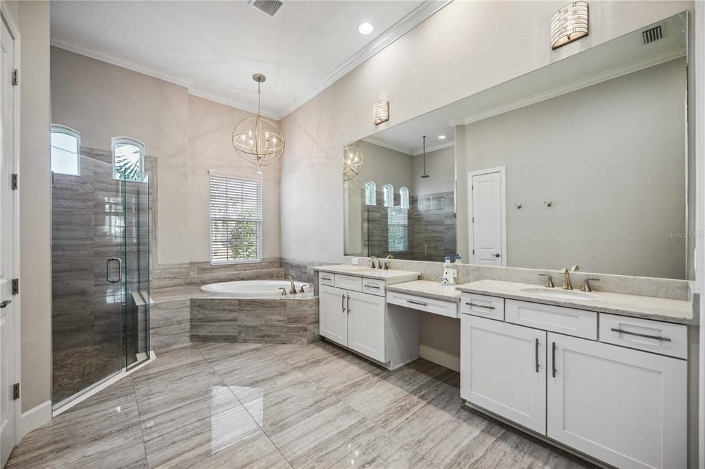 En Venta: $1,700,000 (4 camas, 4 baños, 4536 Pies cuadrados)