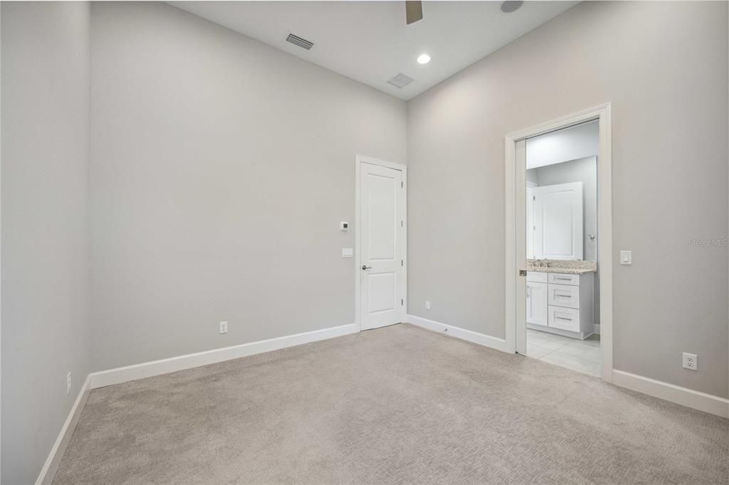 En Venta: $1,700,000 (4 camas, 4 baños, 4536 Pies cuadrados)