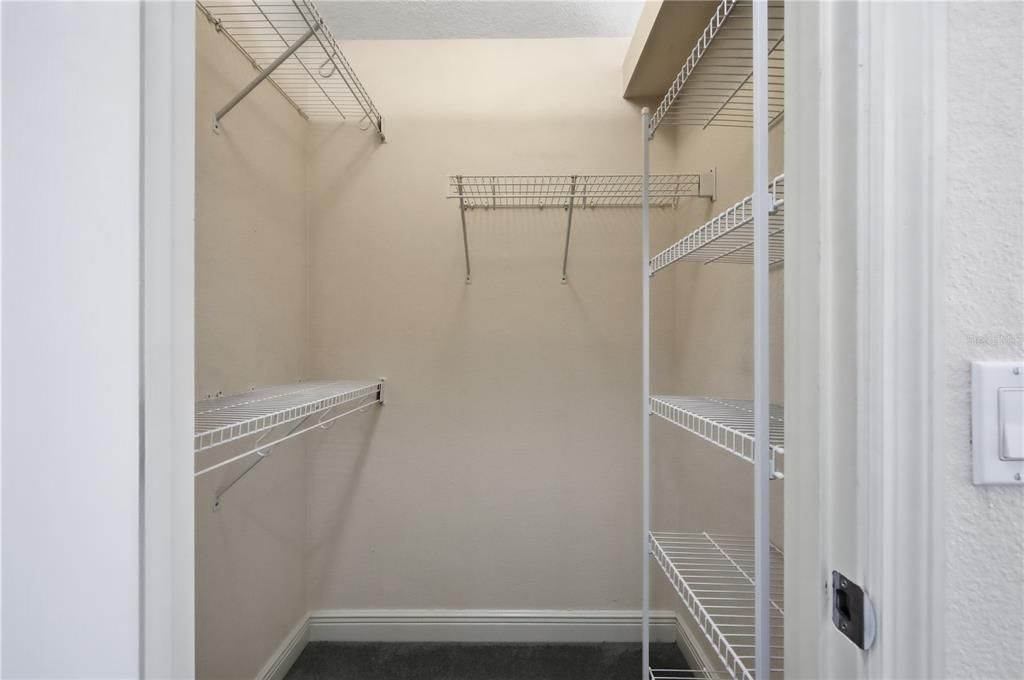 待售: $585,000 (4 贝兹, 3 浴室, 2170 平方英尺)