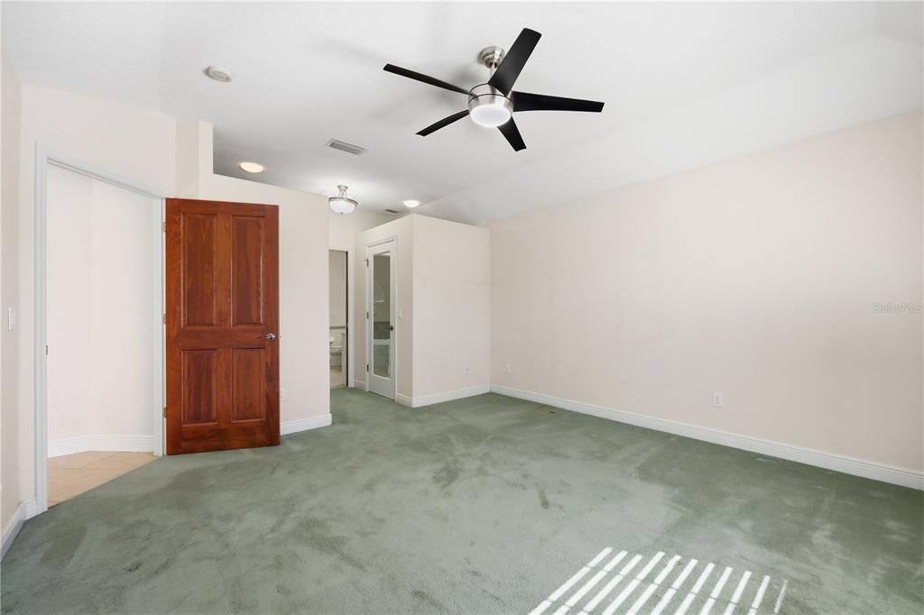 待售: $585,000 (4 贝兹, 3 浴室, 2170 平方英尺)