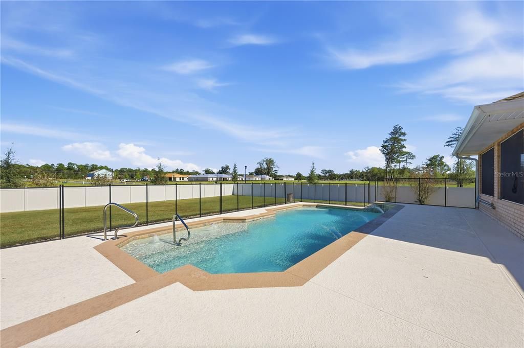 待售: $585,000 (4 贝兹, 3 浴室, 2170 平方英尺)