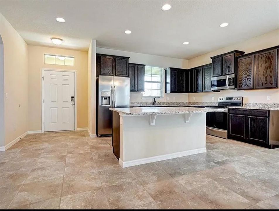 出租: $3,000 (3 贝兹, 2 浴室, 2014 平方英尺)