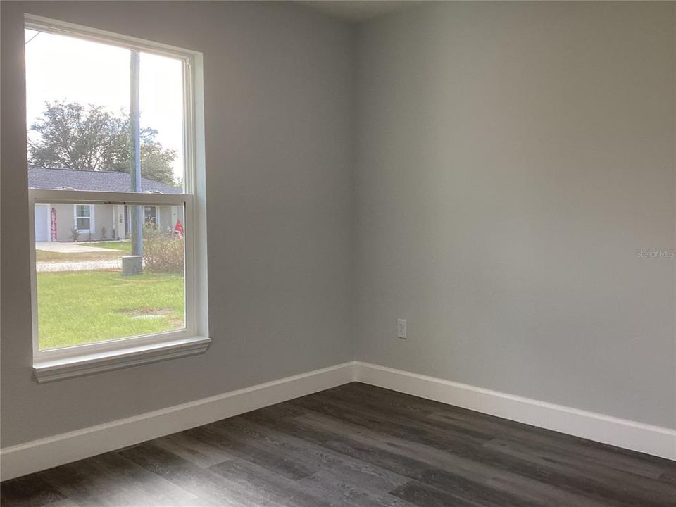 For Rent: $1,650 (3 beds, 2 baths, 1127 Square Feet)