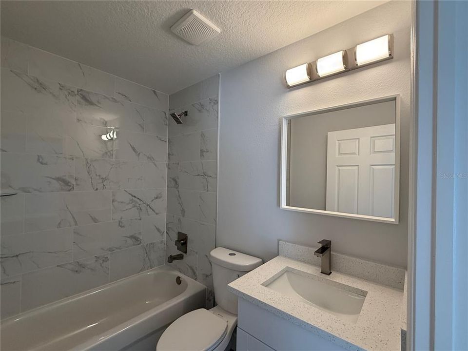 For Rent: $1,650 (3 beds, 2 baths, 1127 Square Feet)