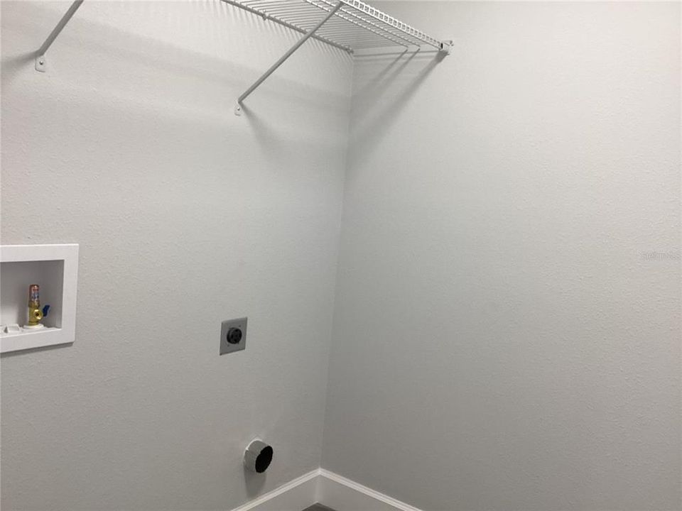 For Rent: $1,650 (3 beds, 2 baths, 1127 Square Feet)