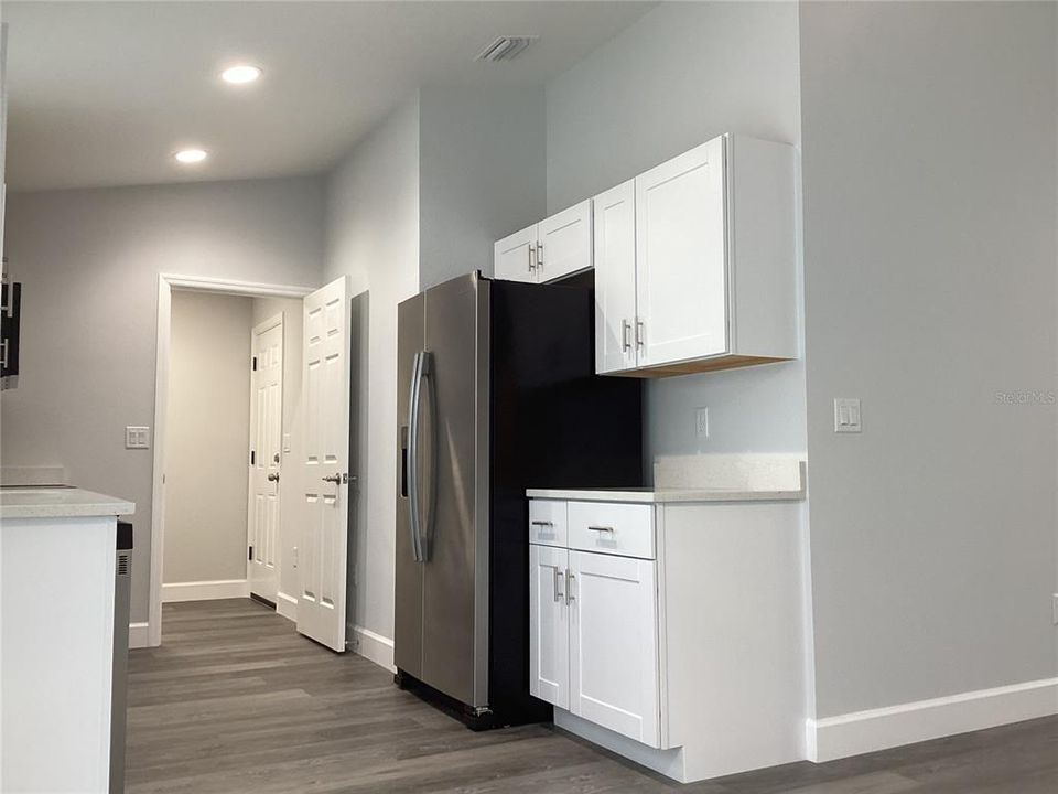 For Rent: $1,650 (3 beds, 2 baths, 1127 Square Feet)