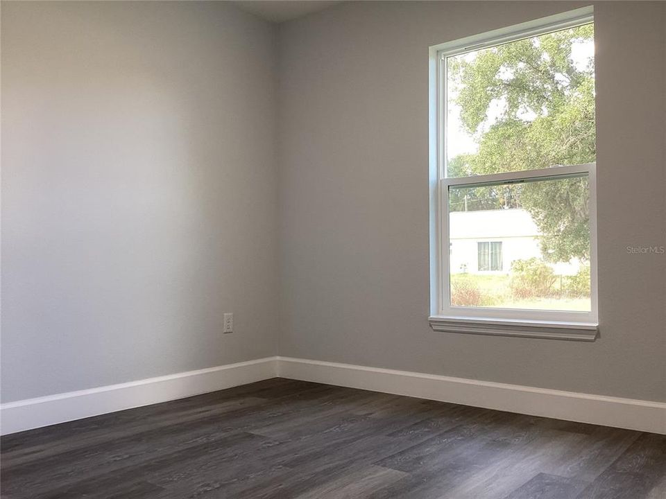 For Rent: $1,650 (3 beds, 2 baths, 1127 Square Feet)