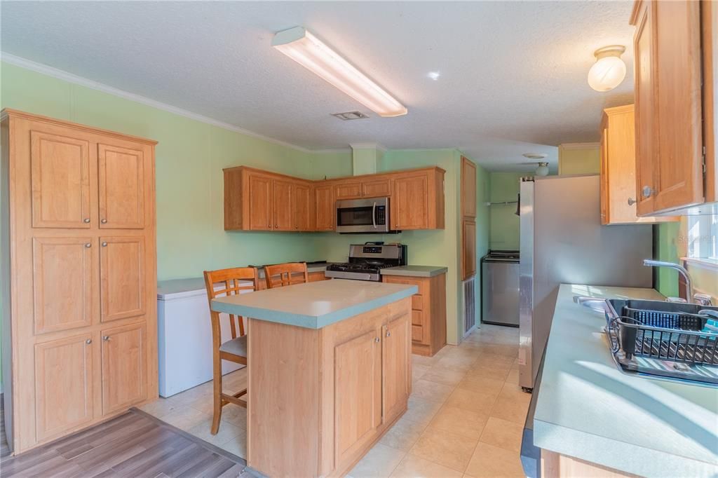 待售: $299,990 (3 贝兹, 2 浴室, 1440 平方英尺)