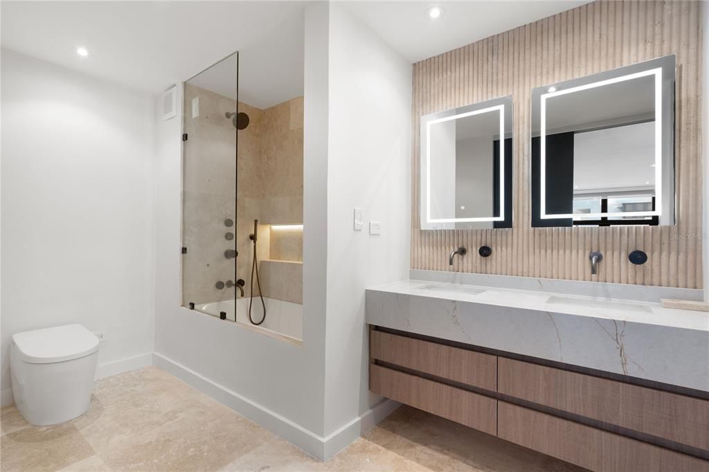 Active With Contract: $1,850,000 (3 beds, 3 baths, 2691 Square Feet)