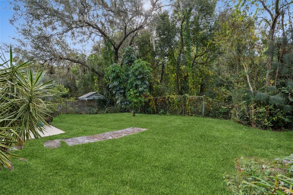 На продажу: $299,900 (2 спален, 2 ванн, 1032 Квадратных фут)