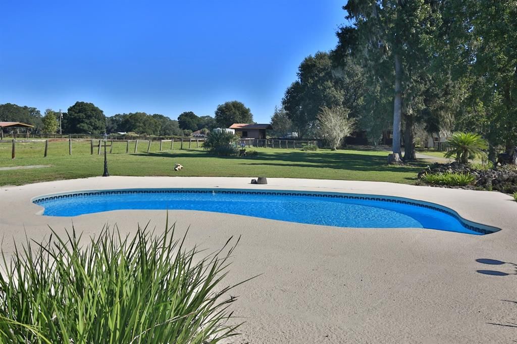 待售: $895,000 (3 贝兹, 2 浴室, 2584 平方英尺)