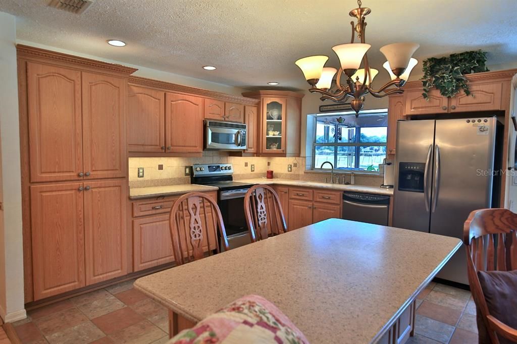 待售: $895,000 (3 贝兹, 2 浴室, 2584 平方英尺)