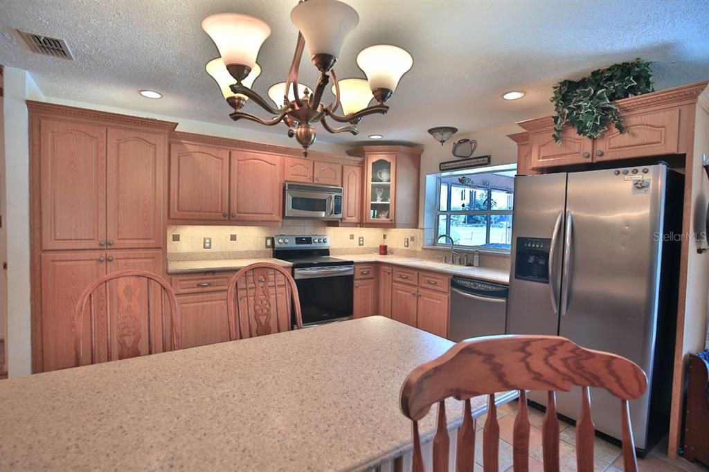 待售: $895,000 (3 贝兹, 2 浴室, 2584 平方英尺)