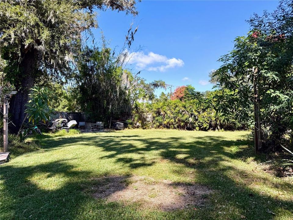 出租: $2,300 (3 贝兹, 2 浴室, 1645 平方英尺)