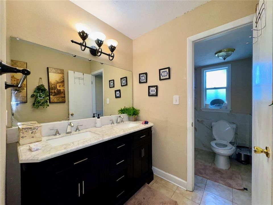 出租: $2,300 (3 贝兹, 2 浴室, 1645 平方英尺)