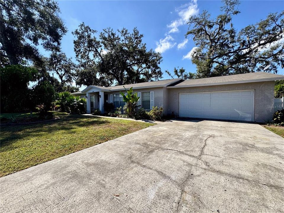 出租: $2,300 (3 贝兹, 2 浴室, 1645 平方英尺)