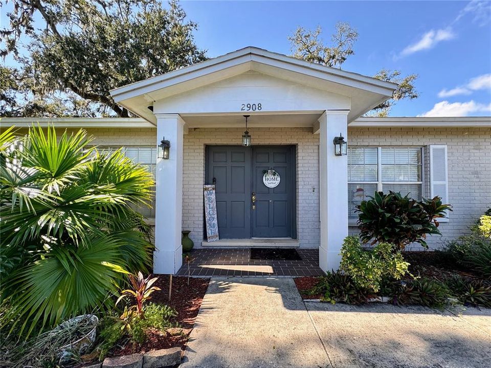 出租: $2,300 (3 贝兹, 2 浴室, 1645 平方英尺)