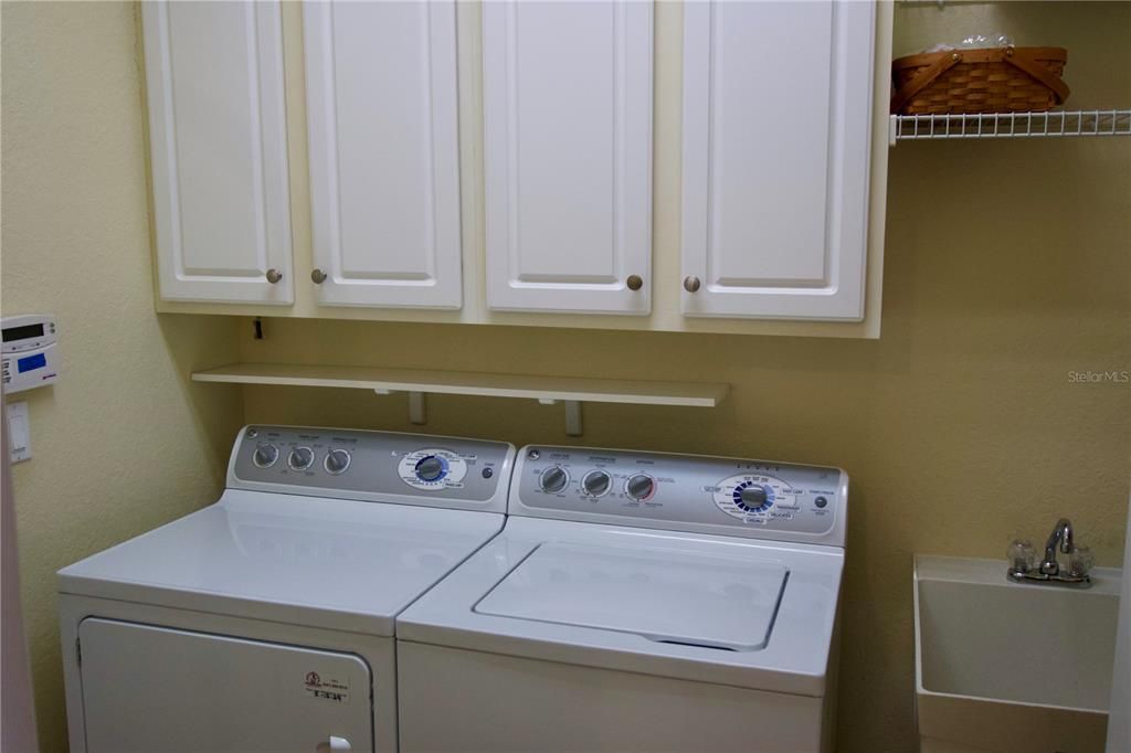 Activo con contrato: $479,900 (3 camas, 2 baños, 1629 Pies cuadrados)