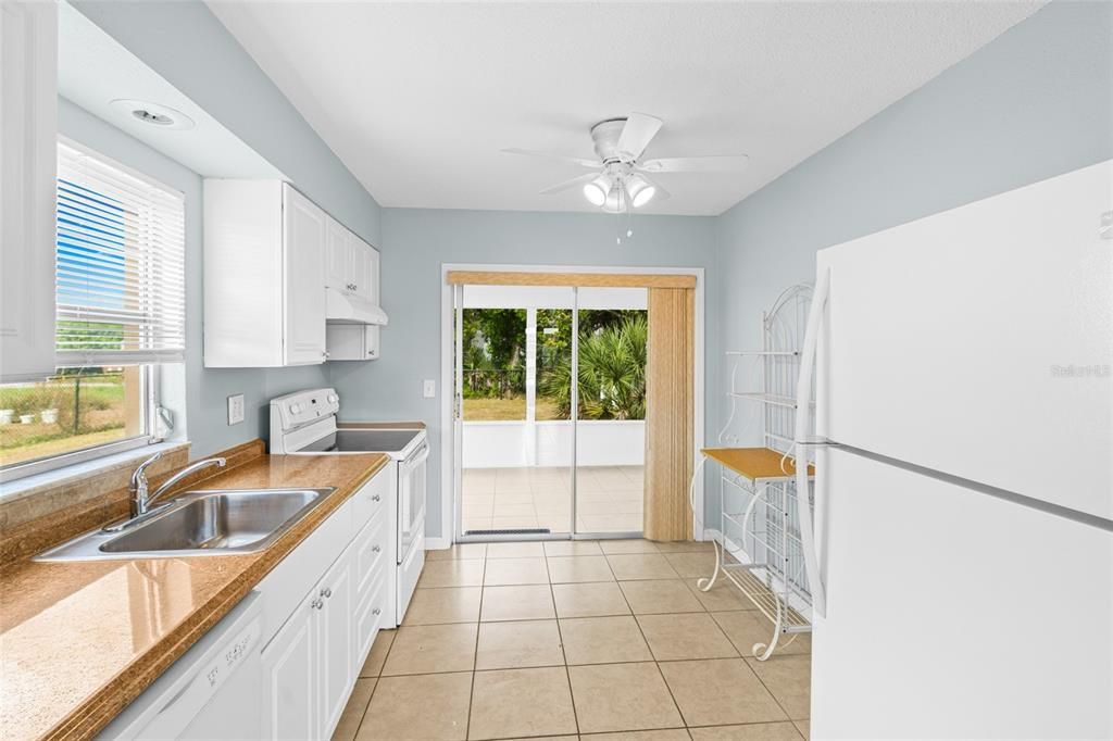 В аренду: $1,550 (2 спален, 1 ванн, 1122 Квадратных фут)