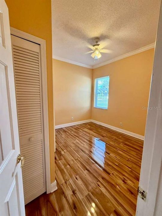 For Rent: $2,950 (4 beds, 2 baths, 1938 Square Feet)